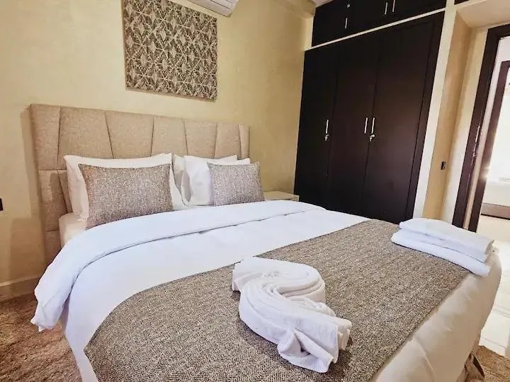 Luxurious And Charming Apartment Μαρακές
